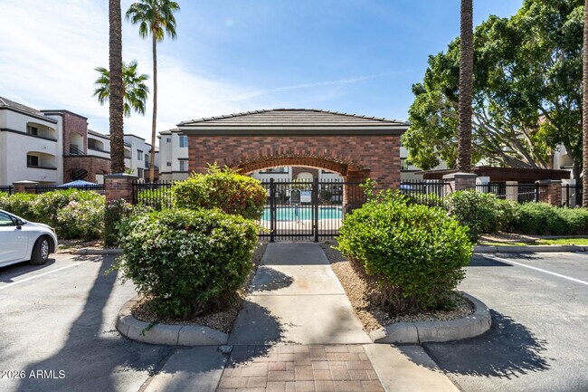 Building Photo - 3302 N 7th St