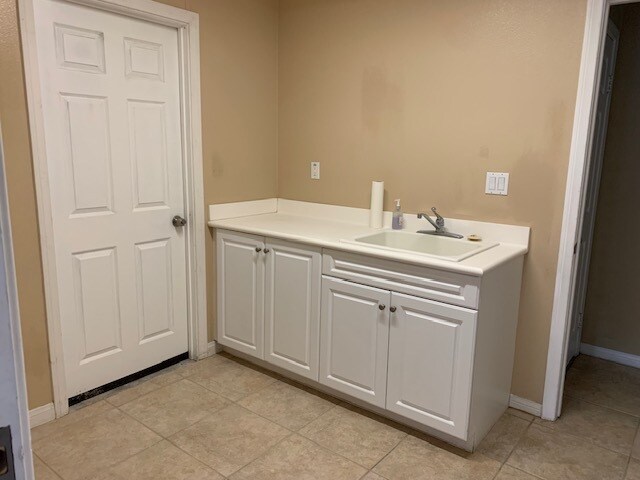 Laundry area - 12156 Scenic View Ter