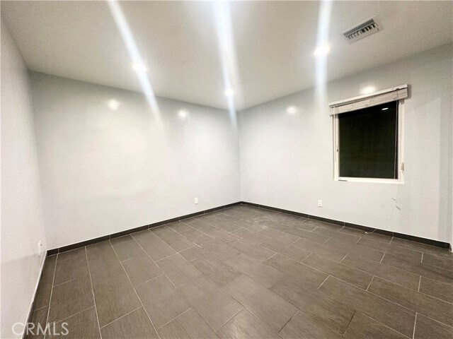 Building Photo - 15746 Magnolia Blvd