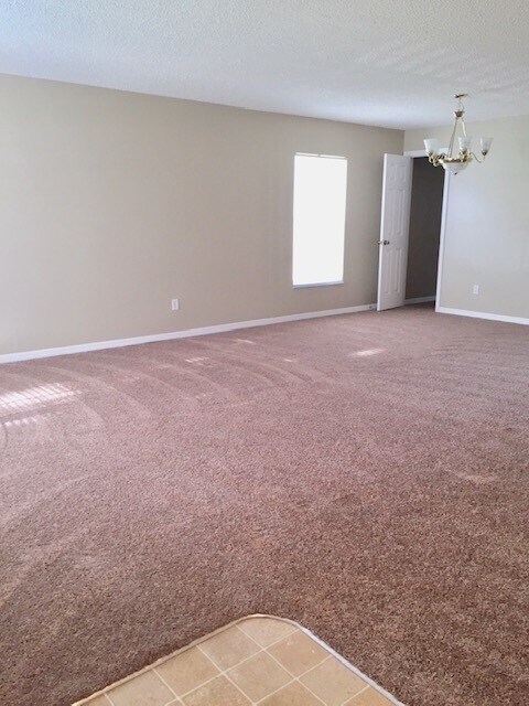 Building Photo - AVALON PARK!MOVE IN NOW! LARGE 5bd 2.5 bat...