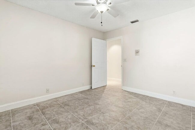 Building Photo - 9770 Nickels Blvd