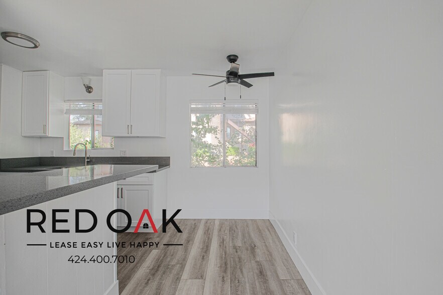 Building Photo - 630 N Cerritos Ave