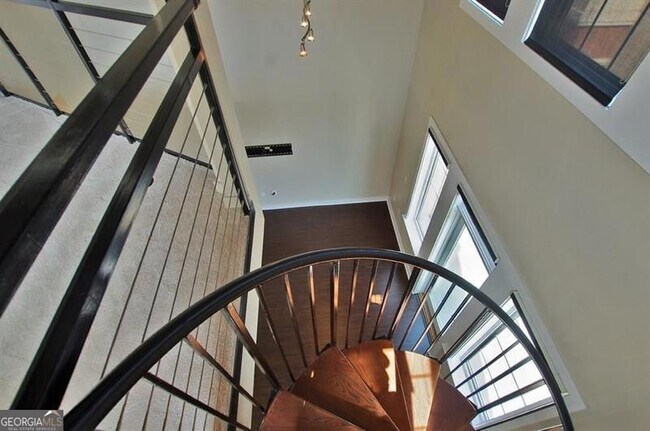Building Photo - 264 19th St NW