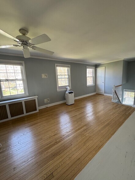 Building Photo - 2475 Summer St