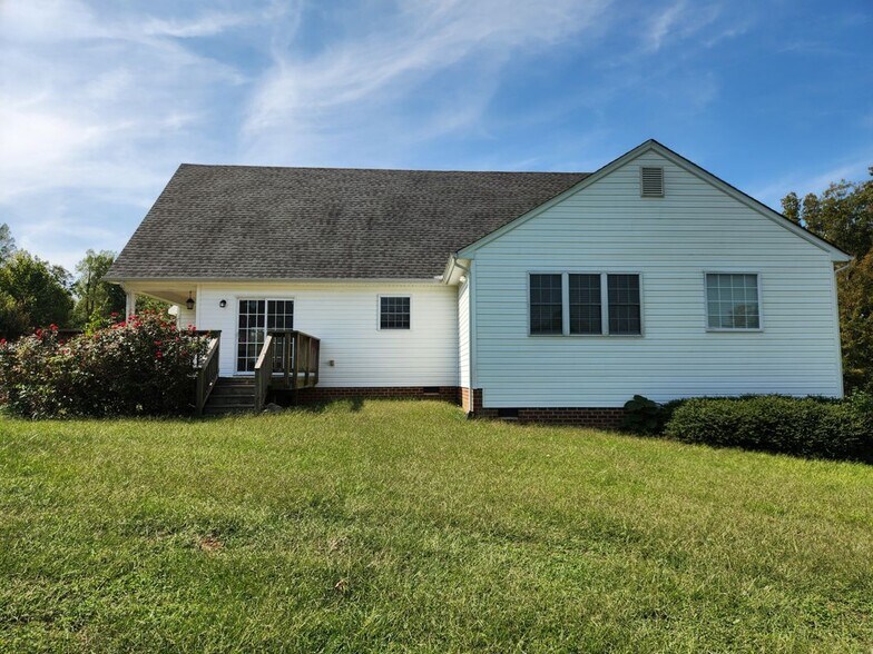 Building Photo - 312 Abbey Ct