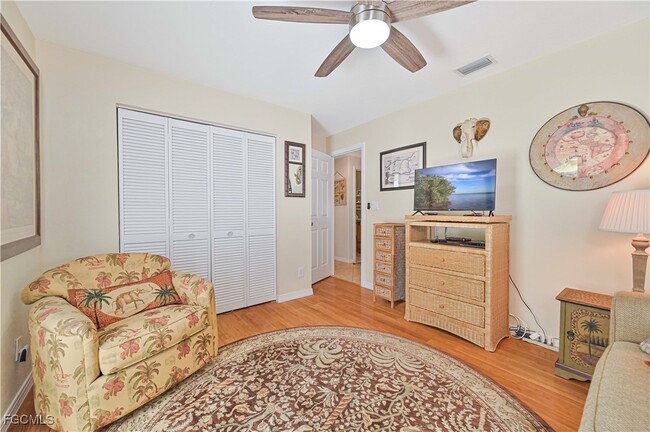 Building Photo - 572 105th Ave N