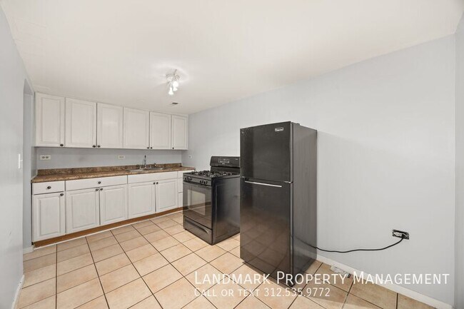 Building Photo - 4614 N Central Park Ave