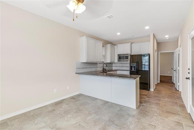 Building Photo - 3010 Lily Ln