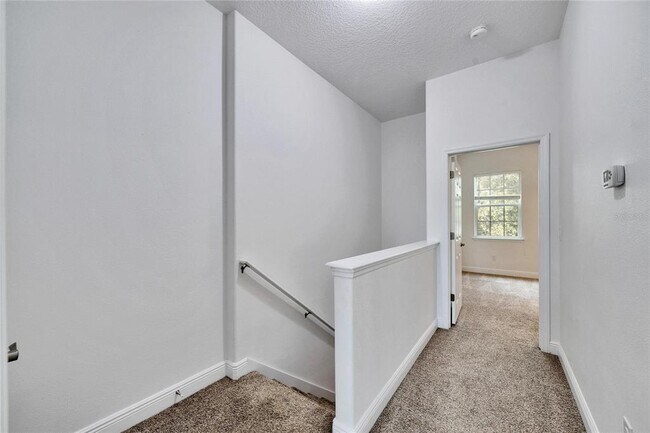 Building Photo - 2138 1st Ave N