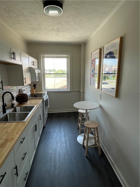 Building Photo - 74 Richmond St