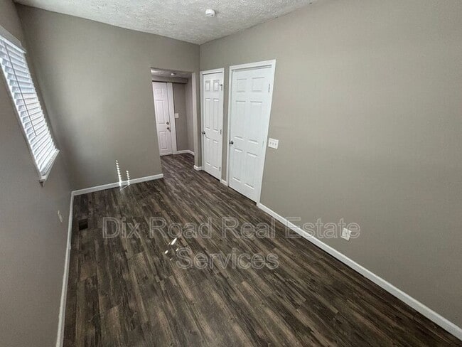Building Photo - 6578 Haley Ave