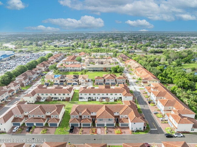 Building Photo - 1445 Isabella Dr