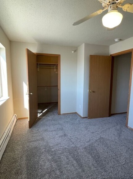 Building Photo - 2902 Iowa St