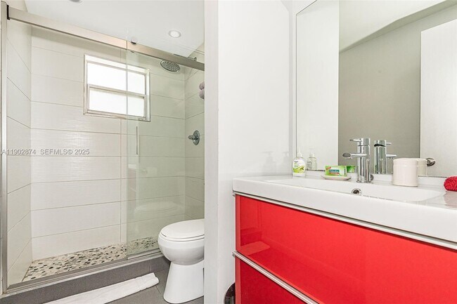 Building Photo - 201 178th Dr