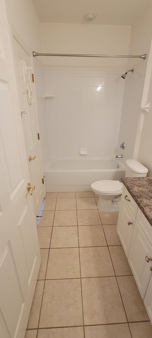 Building Photo - Charming 2/2 townhouse in Eagle Trace