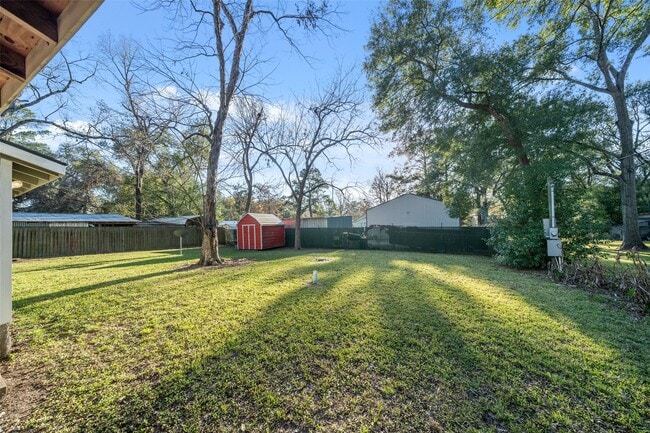 Building Photo - 24011 Lenze Rd