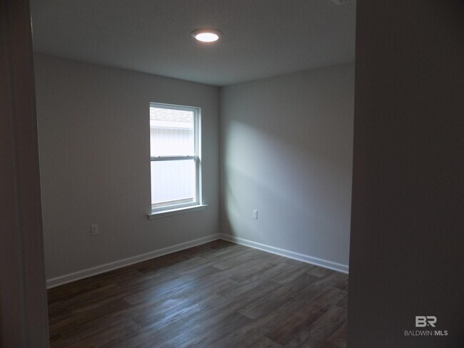 Building Photo - 10402 Ruffian Rte