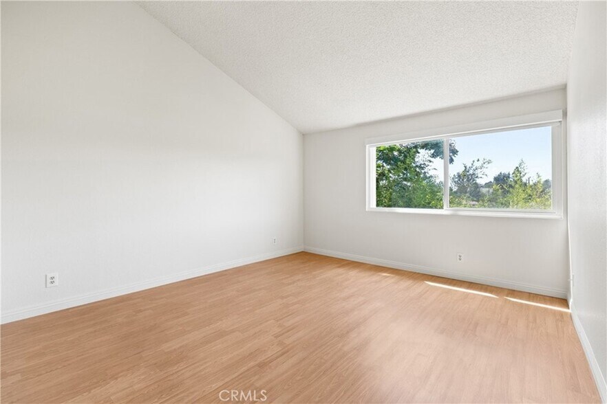 Building Photo - 4741 Cardena Plz