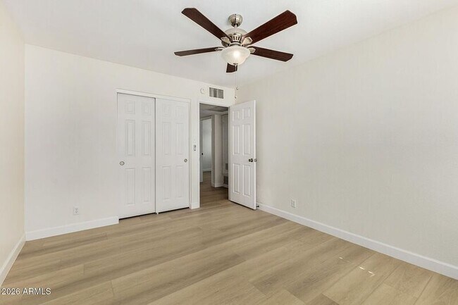 Building Photo - 220 E McKinley St