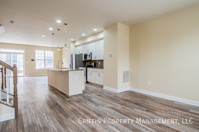 Building Photo - 7210 Wood Trail Dr