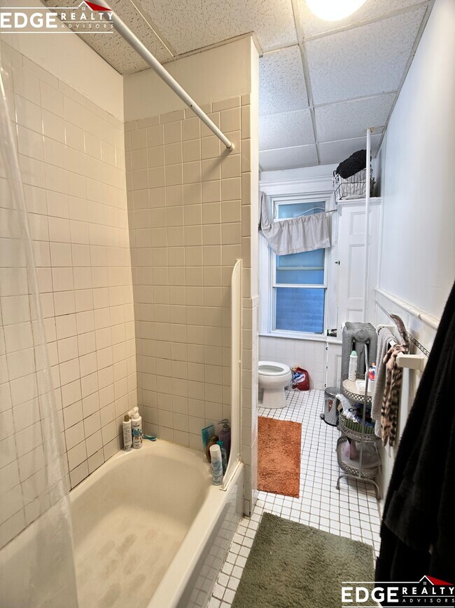 Building Photo - 346 Faneuil St