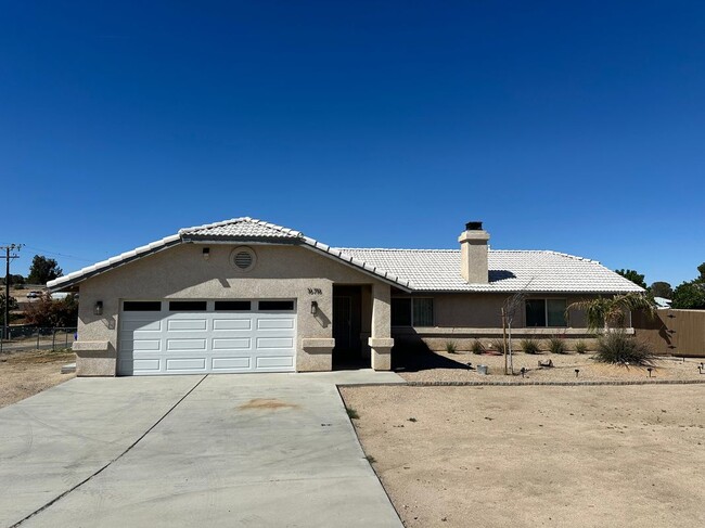 Building Photo - 16716 Kayuga St