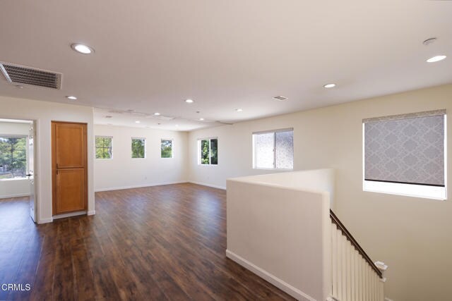Building Photo - 778 Entrada Dr
