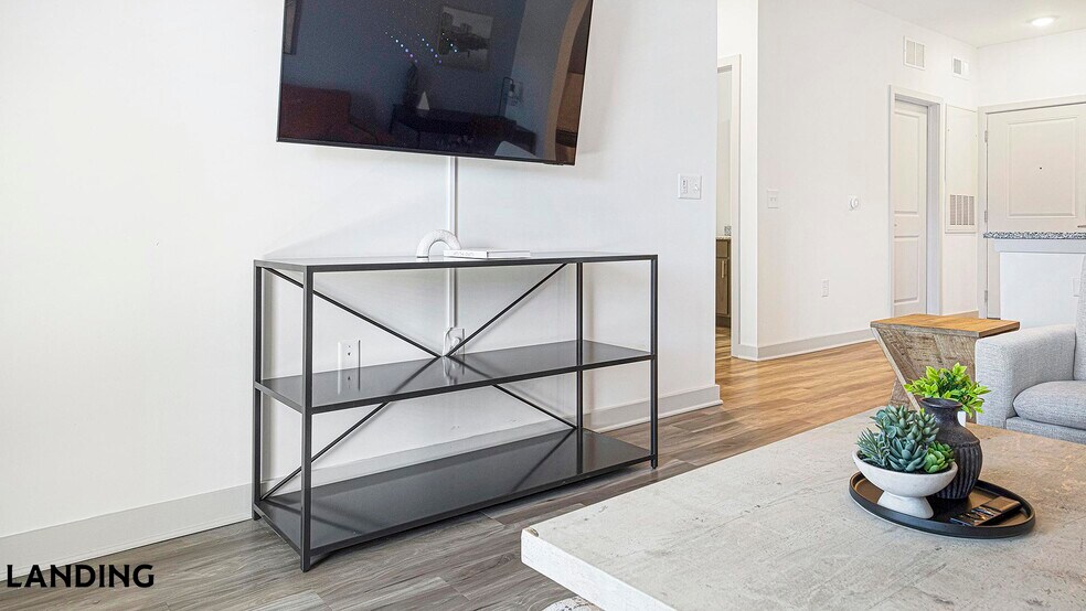 Building Photo - 6000 Front St