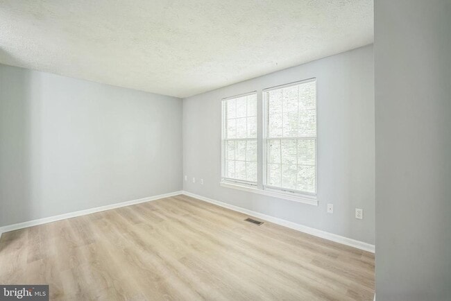 Building Photo - 1613 Fieldthorn Dr