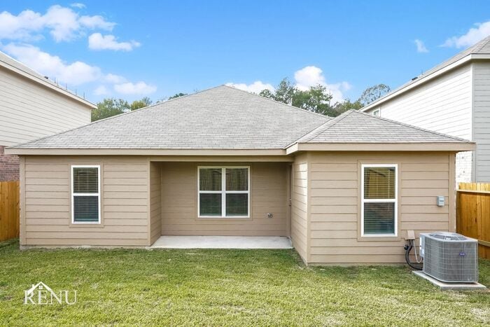 Building Photo - 10453 Sweetwater Creek Dr