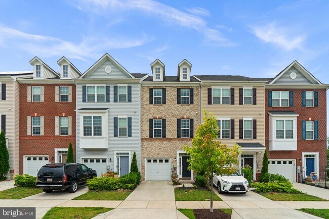 Building Photo - 9442 Adelaide Ln
