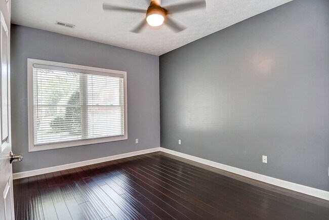 Building Photo - Tastefully Renovated Ranch in Hickory on q...