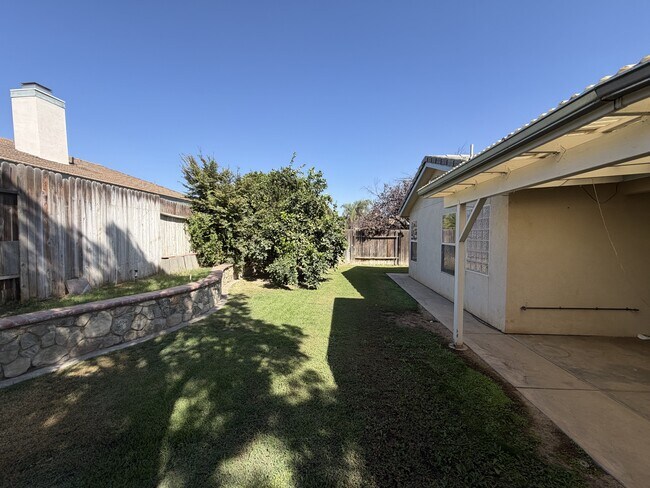Building Photo - 5310 Summer Cypress Dr