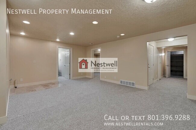 Building Photo - 1327 Urbandale Ln