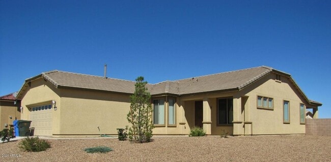 Building Photo - 2561 Sweet Grass Dr