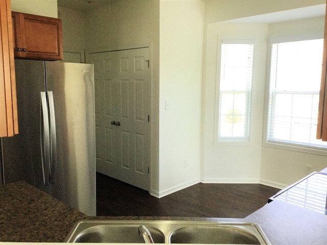 Building Photo - 3912 Carolina Cherry Dr