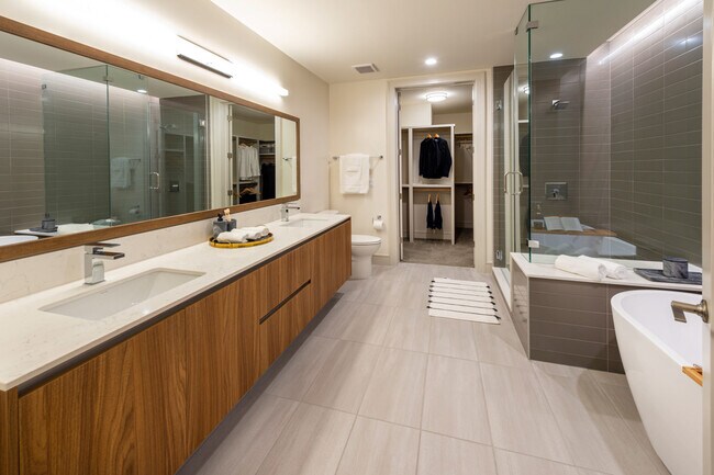 Building Photo - 2-Bedroom Haven: Luxury Living, Modern Con...