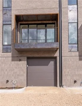 Building Photo - 406 Mulberry Ct