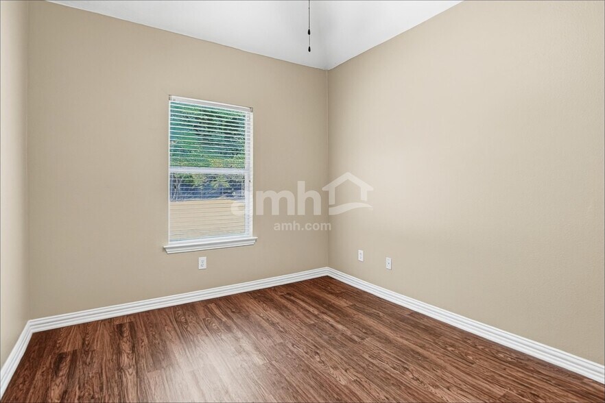 Building Photo - 1713 Palo Verde Dr