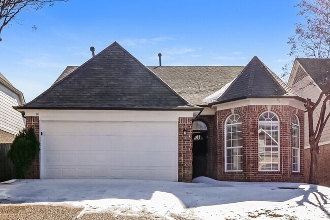 Building Photo - 20 Garden Springs Dr