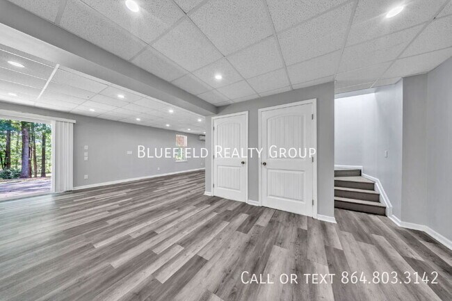 Building Photo - 306 Fieldgate Ct