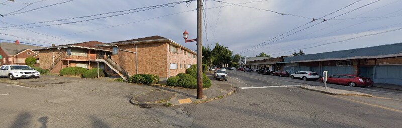 Building Photo - 1747 S Hanford St