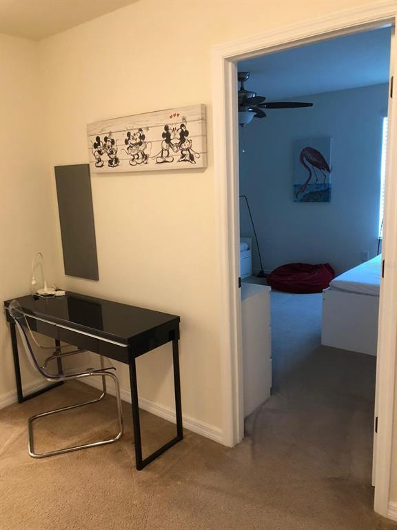 Building Photo - 921 Las Fuentes Dr