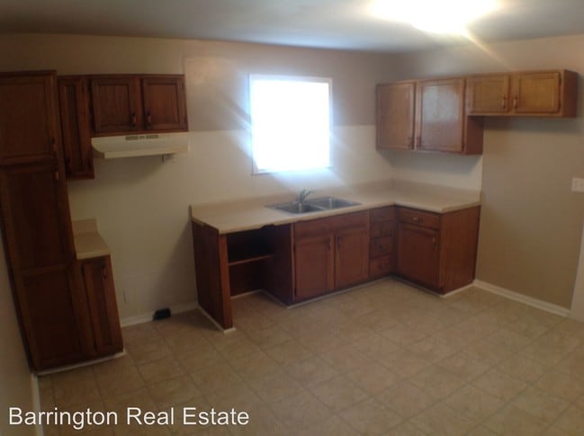 Building Photo - 1352 Prosch Ave