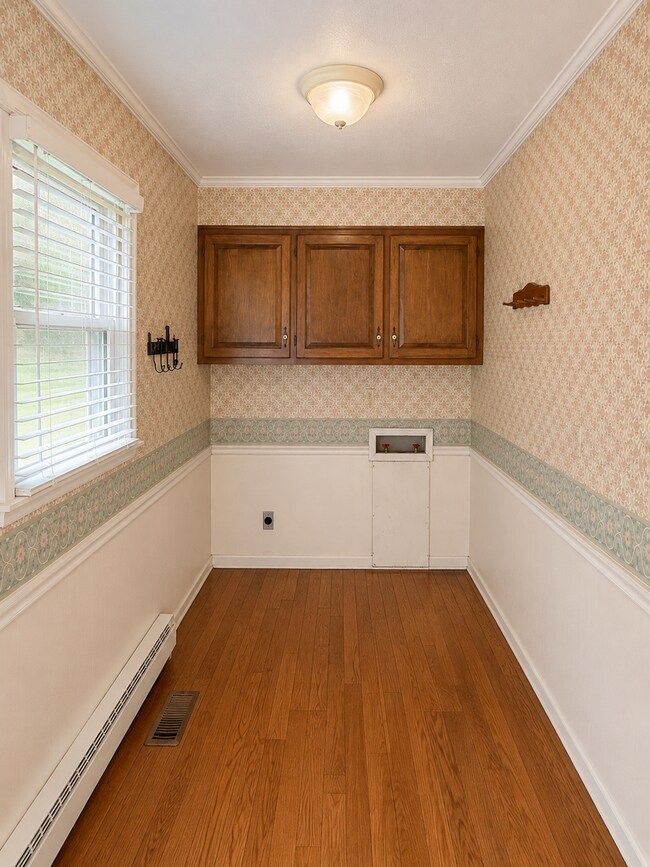 Building Photo - 3562 Durham St Ext