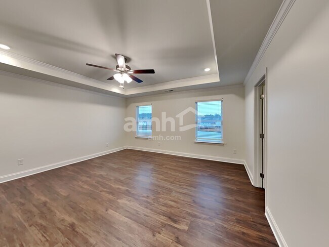 Building Photo - 2003 Windsor Park Ave