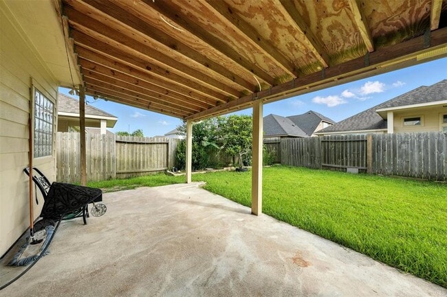 Building Photo - 9219 Gilbert Hollow Dr