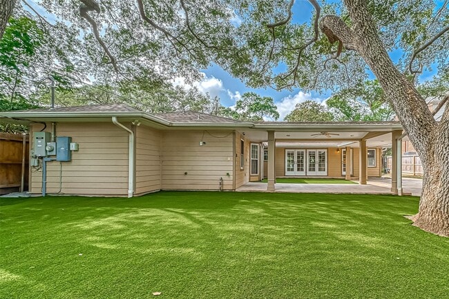 Building Photo - 3710 Linkview Dr