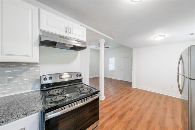 Building Photo - 75 Meldon Ave SE