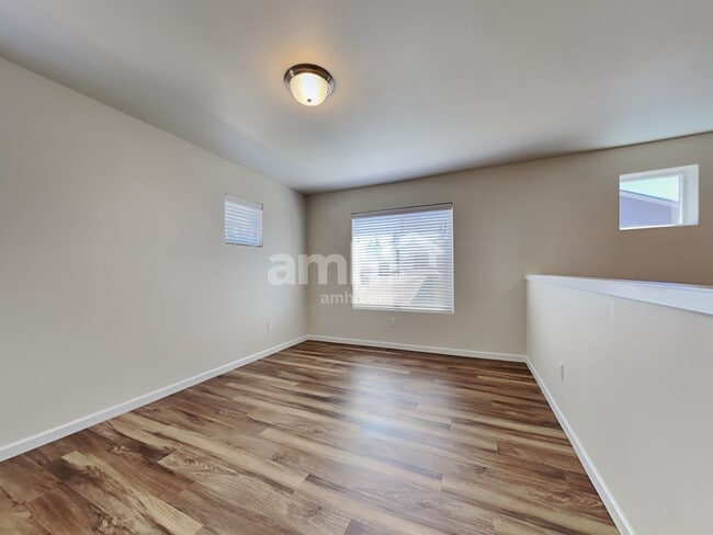 Building Photo - 9016 NE 165th Ave